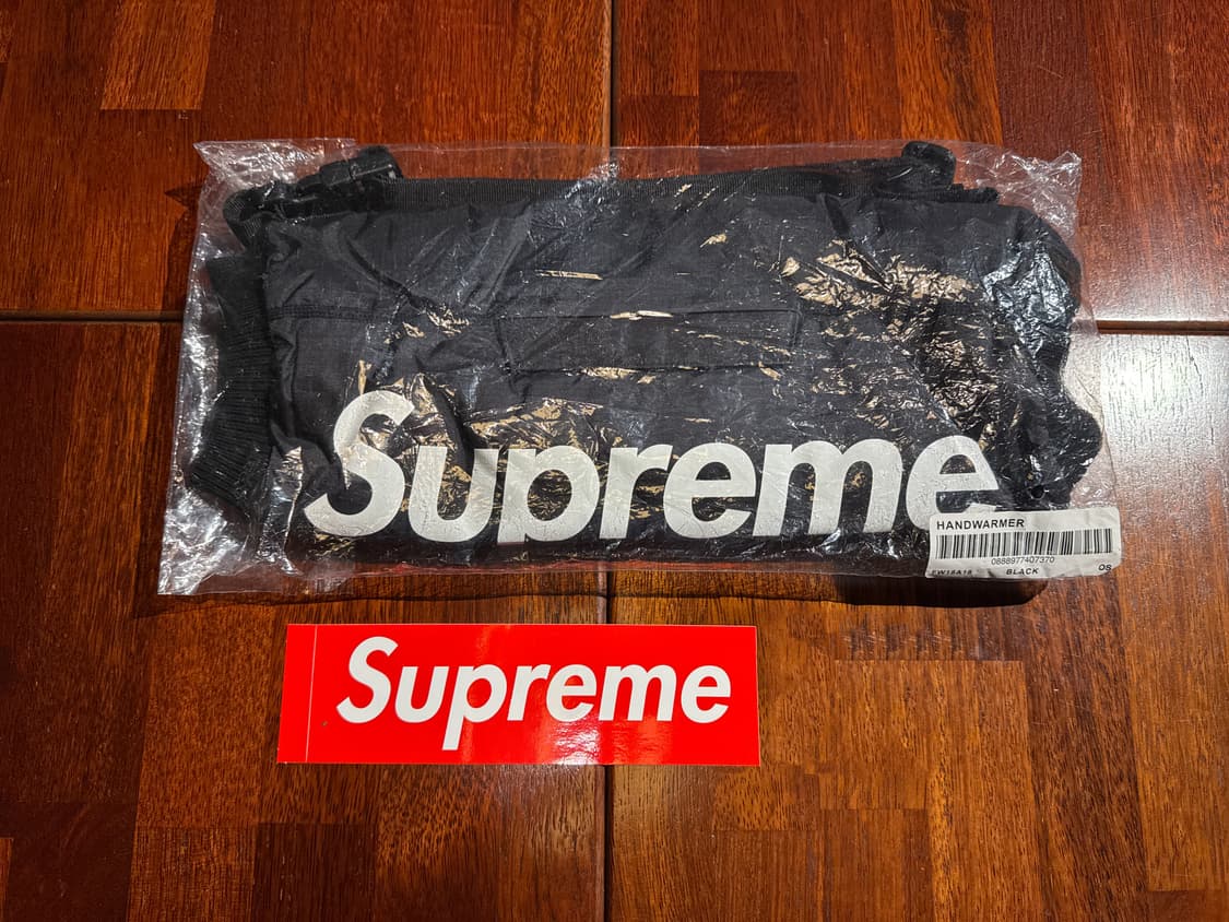 슈프림 핸드워머 | Supreme Handwarmer 상품이미지1