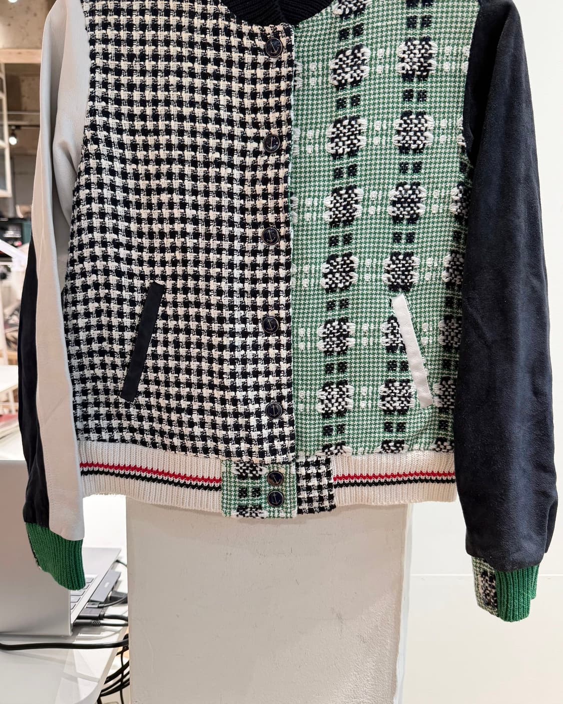 톰브라운 멀티컬러 트위드 블루종 자켓  상품이미지6