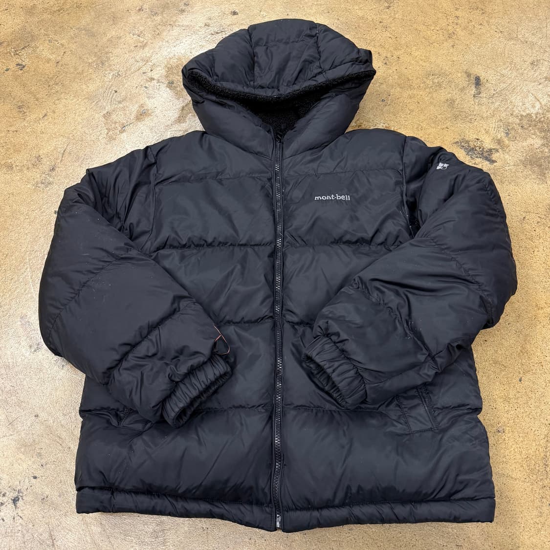 [정품/M] 몽벨 블랙 양면 경량 패딩 점퍼 b18 상품이미지2