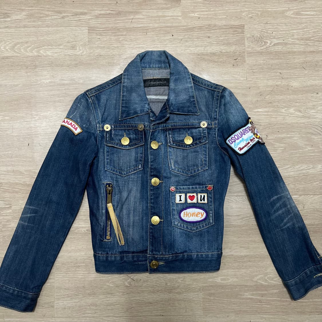 디스퀘어드2 여성 와펜 패치 데님 자켓 [중청] 40 상품이미지1