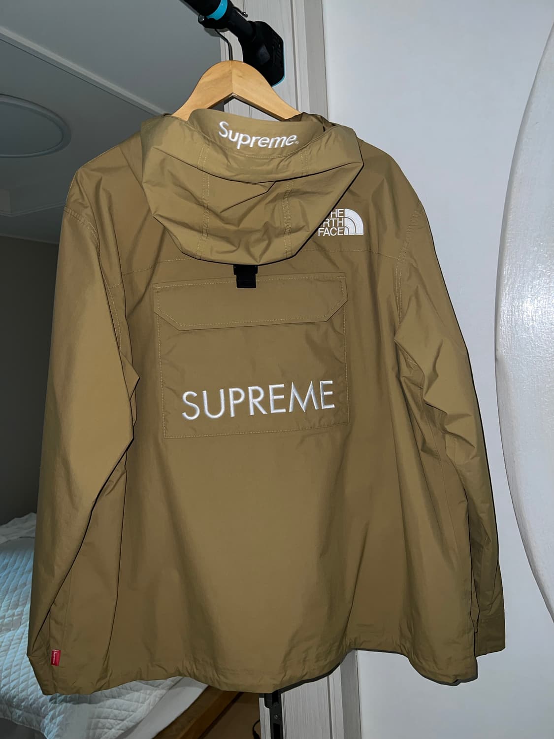 슈프림 x 노스페이스 카고 자켓 골드 Supreme Northface 상품이미지2