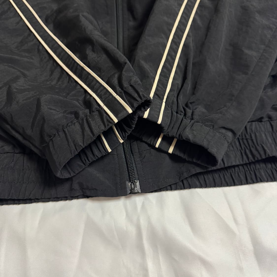 [L] 슈프림 파이핑 트랙자켓 블랙 상품이미지8