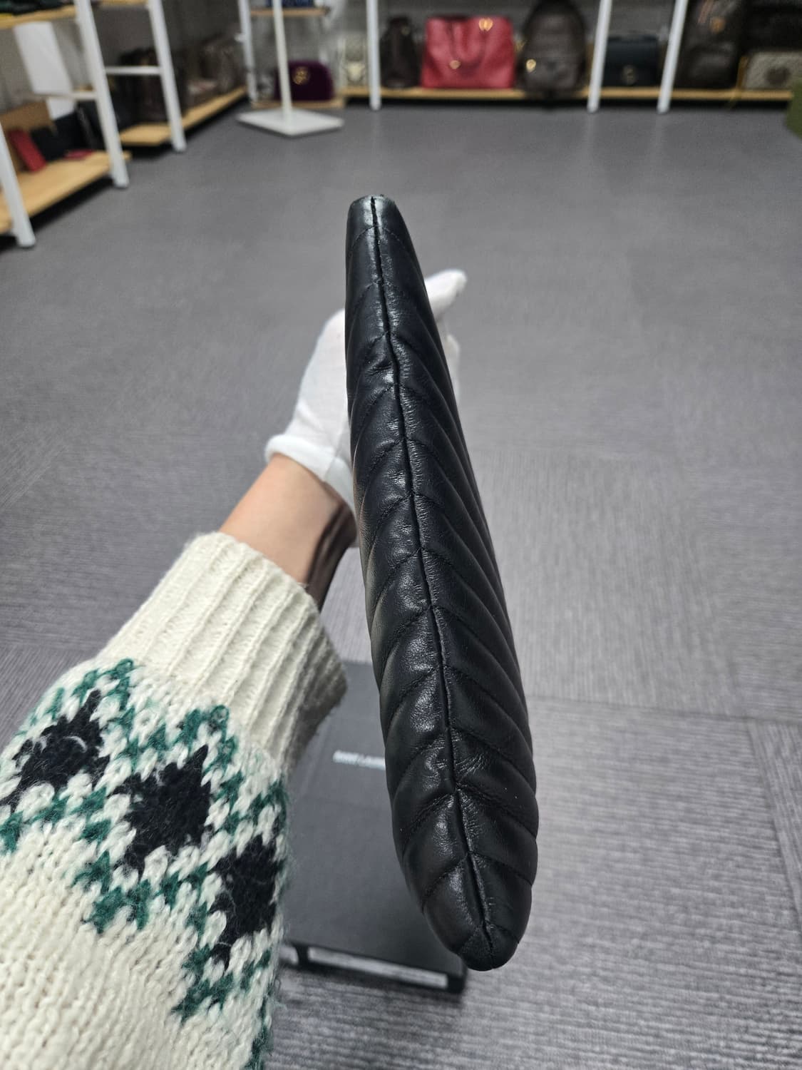 [특가][정품] 입생로랑 마틀라세 클러치백 라지 상품이미지5