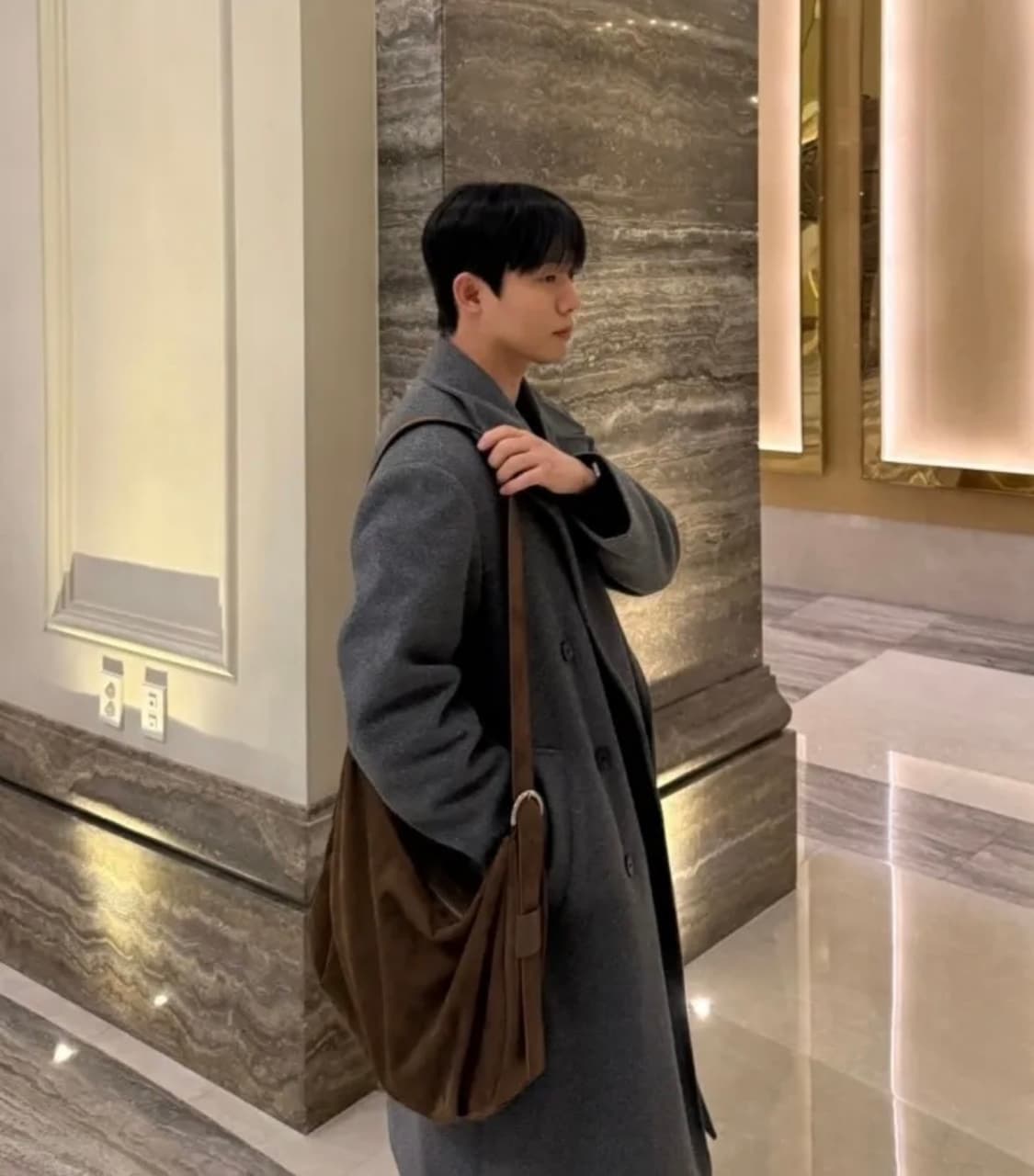 슬롯 벨티드 스웨이드 호보 크로스백 [브라운 상품이미지2