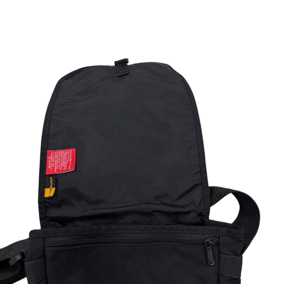 맨하탄포티지 코듀라 포켓 크로스백 가방 블랙 상품이미지4