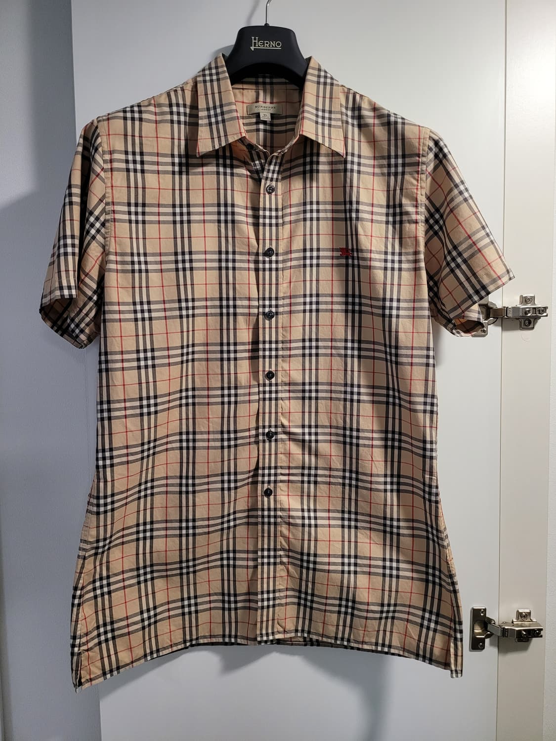 버버리 런던 클래식 노바체크 반팔 셔츠  상품이미지1