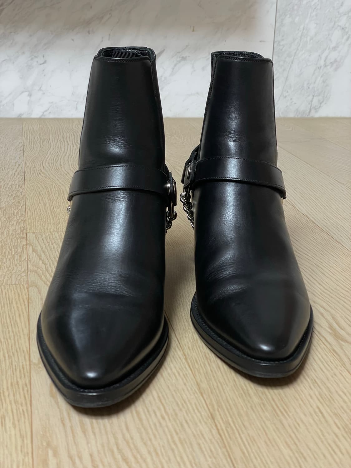 셀린느 카마르그 부츠 42사이즈 팝니다 상품이미지3