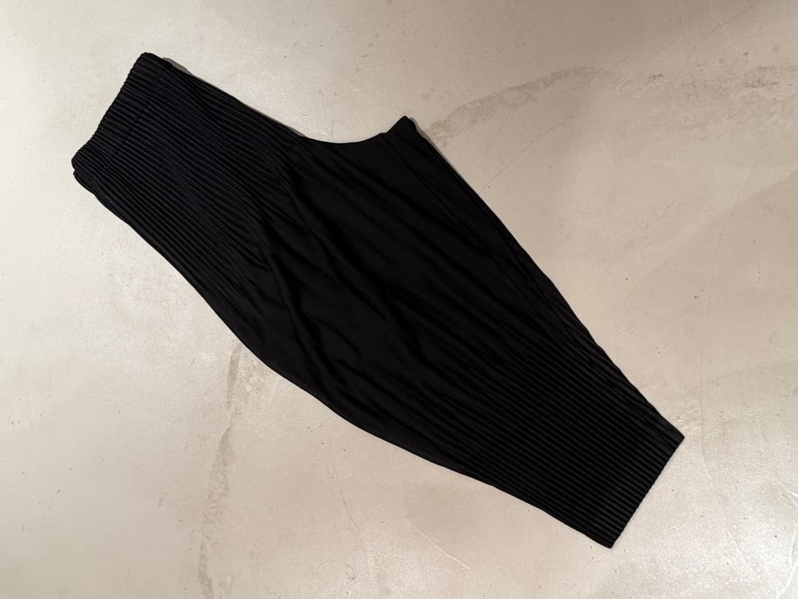 옴므 플리세 이세이 미야케 크롭 팬츠 새제품 상품이미지2