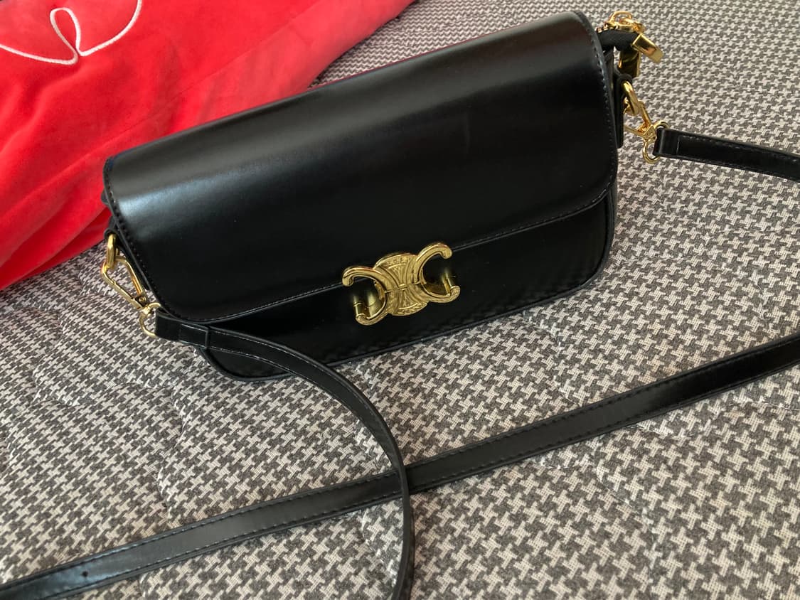 셀린느 트리옹페 블랙 상품이미지1