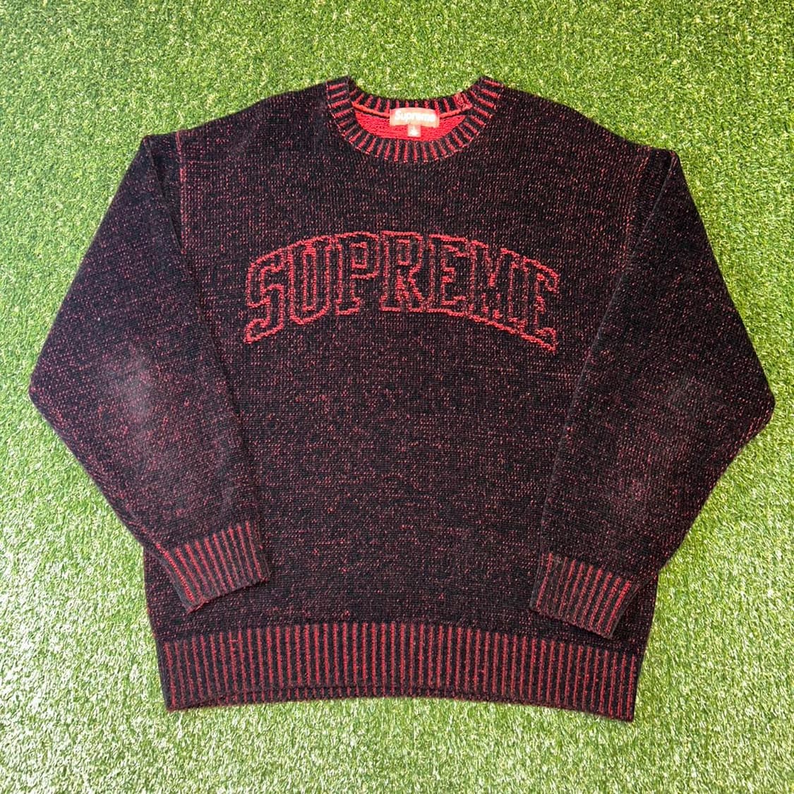 슈프림 콘트라스트 아크 스웨터 상품이미지1