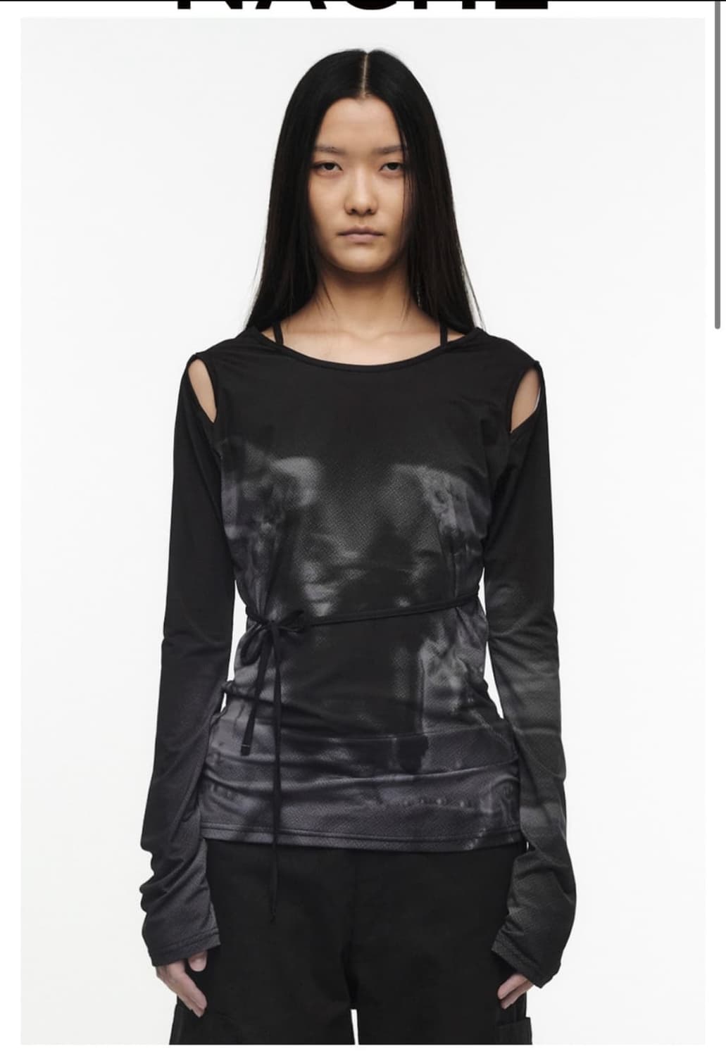 cut out slim fit long sleeve 블랙  상품이미지1