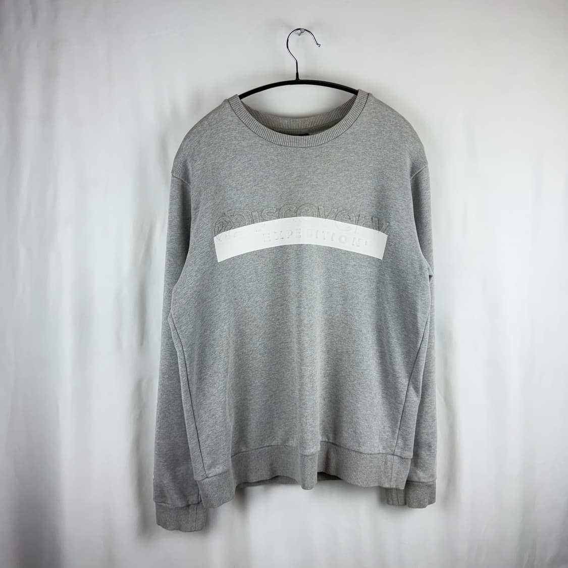 100) 디스커버리 로고 맨투맨 그레이 상품이미지2