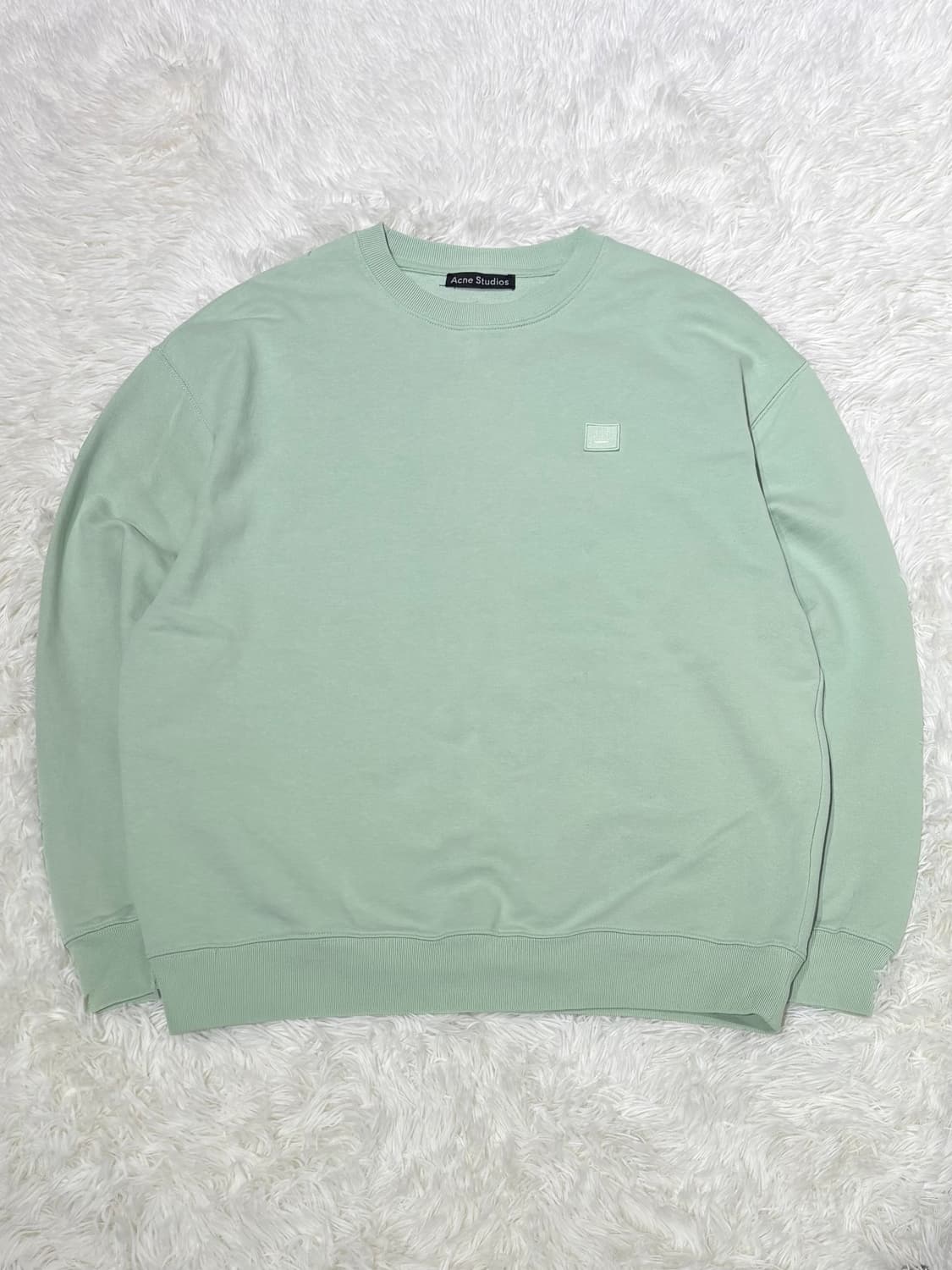 아크네 민트 맨투맨 상품이미지3