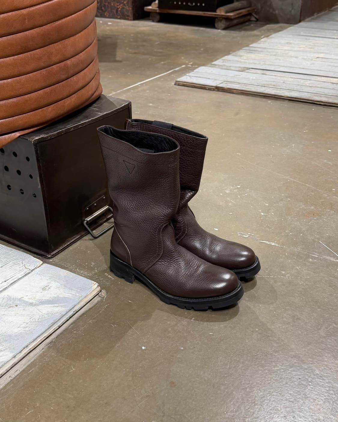 질샌더 브라운 레더 미들 부츠 상품이미지1