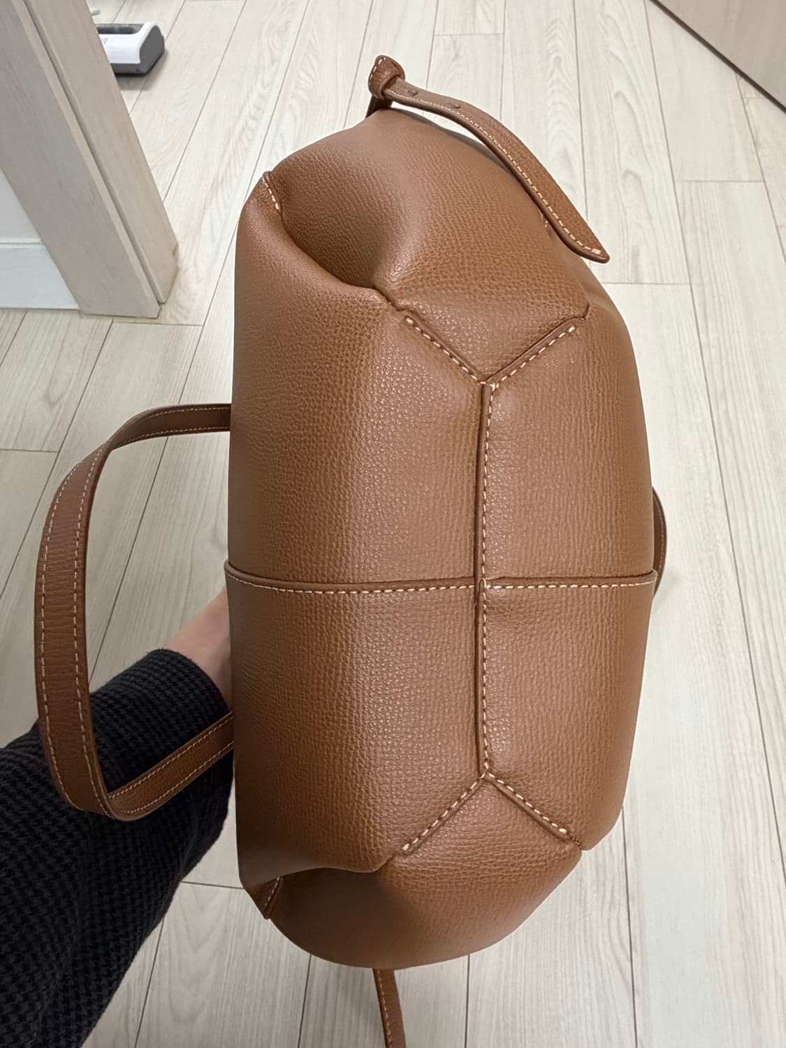 폴렌느 심 미니 카멜 상품이미지2