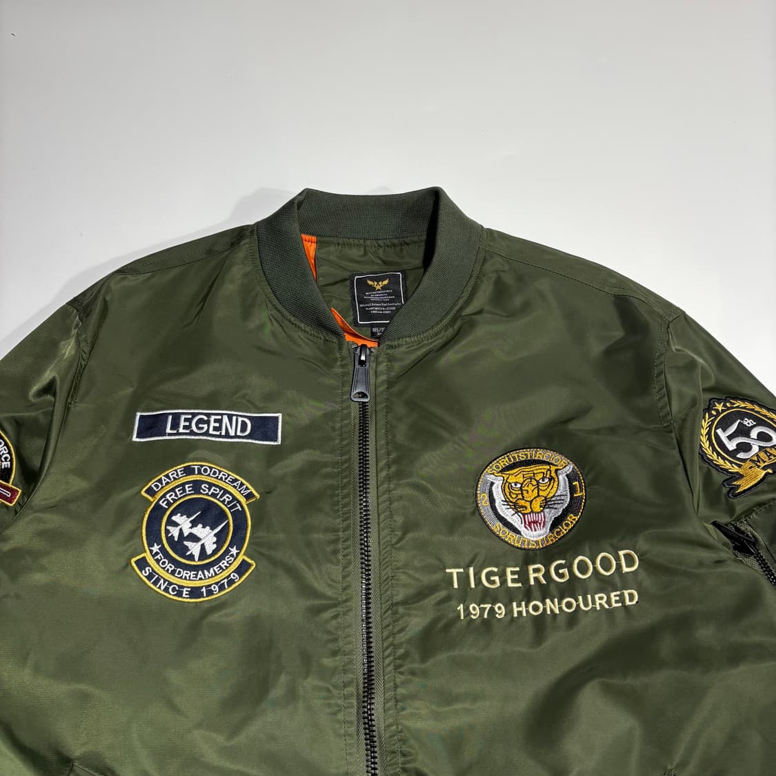 빈티지 타이거굿 패치 포인트 카키 항공 점퍼 상품이미지2