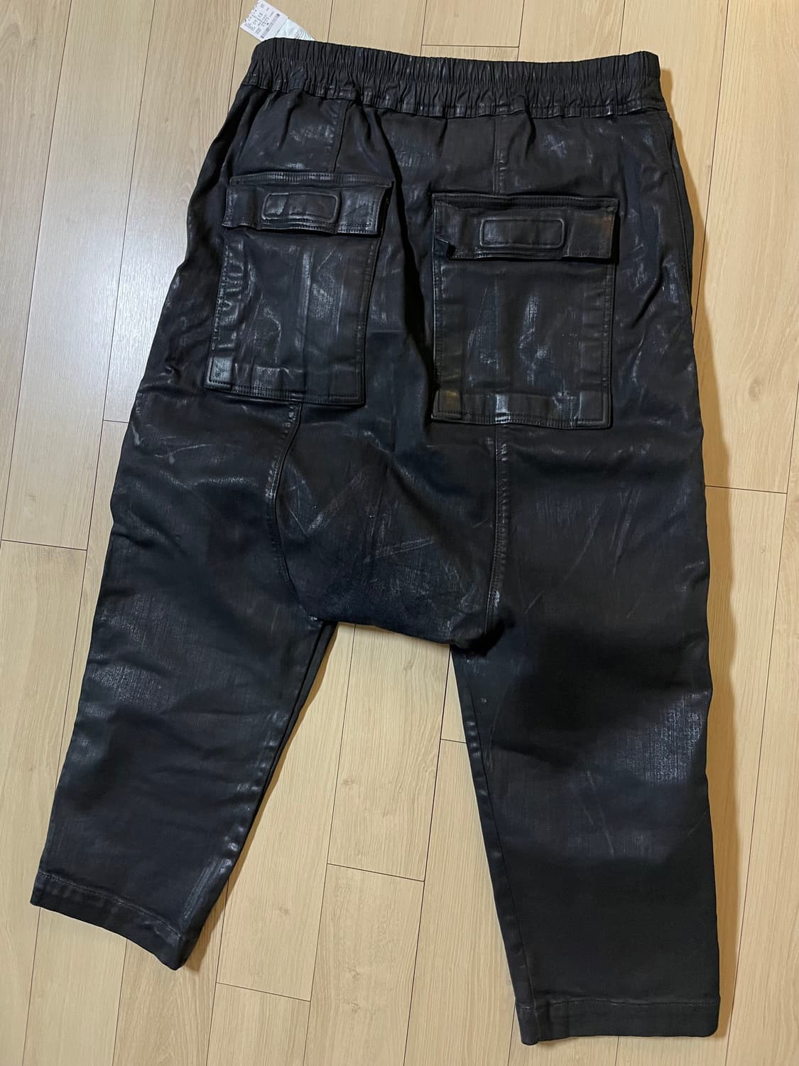 Rick Owens 레더 코팅 카고 쇼츠 상품이미지2