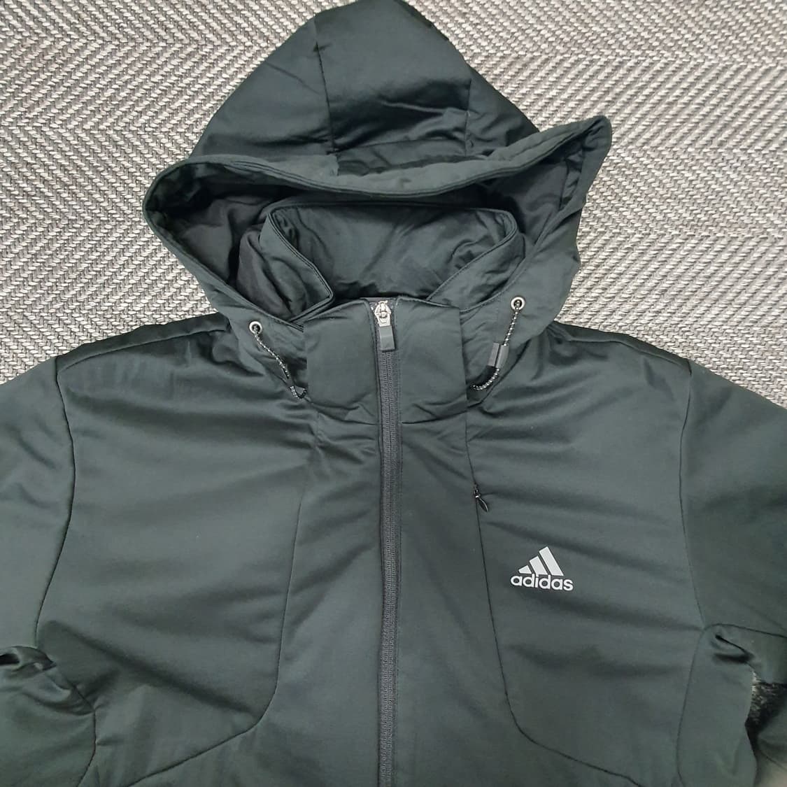 아디다스 결량패딩 자켓 남자105 상품이미지8