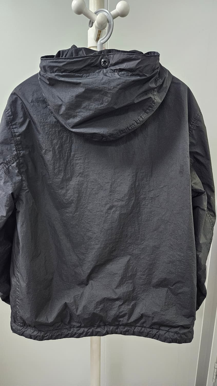 스톤아일랜드 25ss크링클랩스 후드 바람막이자켓 블랙(M) 상품이미지2