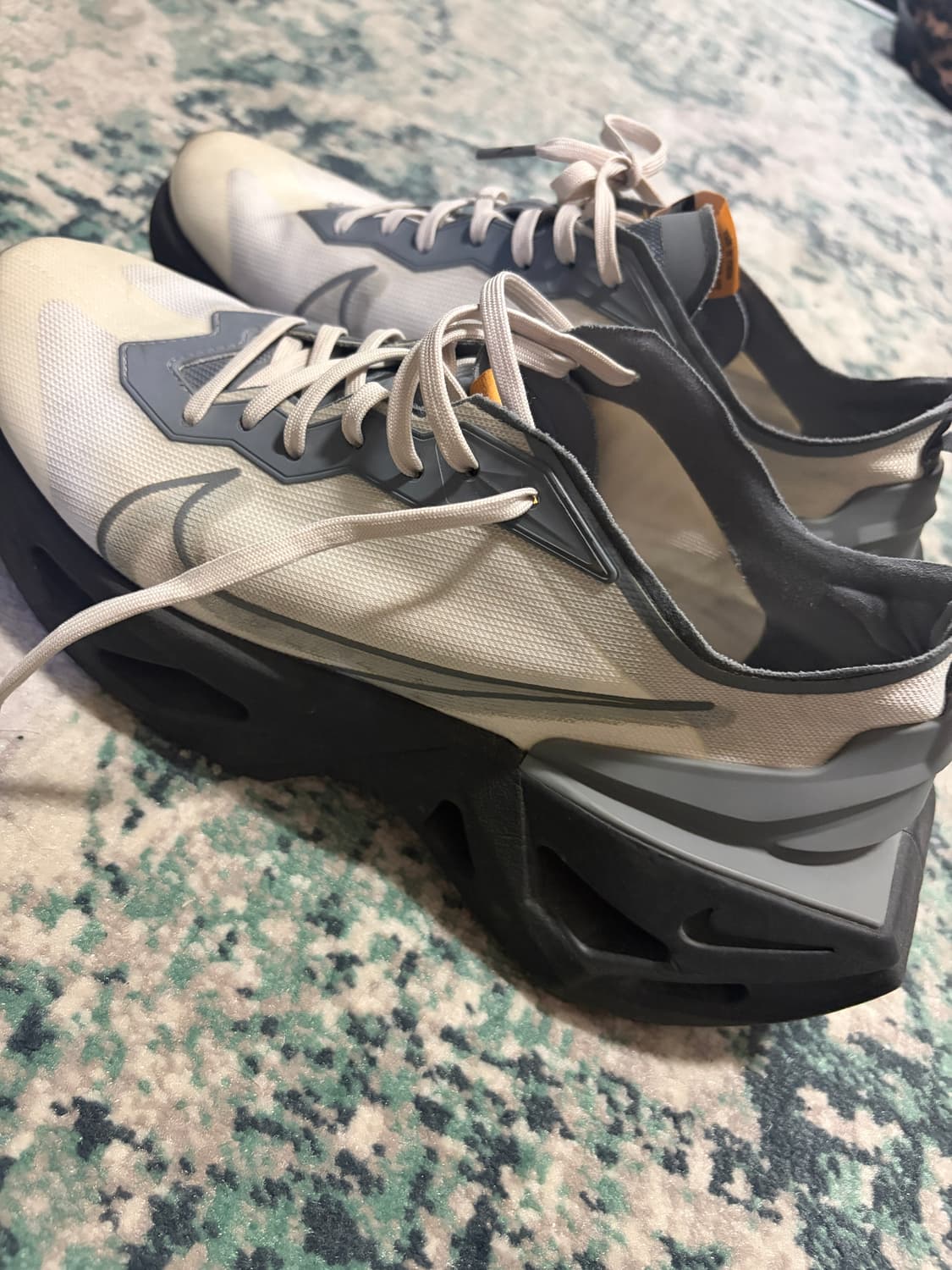 nike 나이키 탱크에어 270 상품이미지2