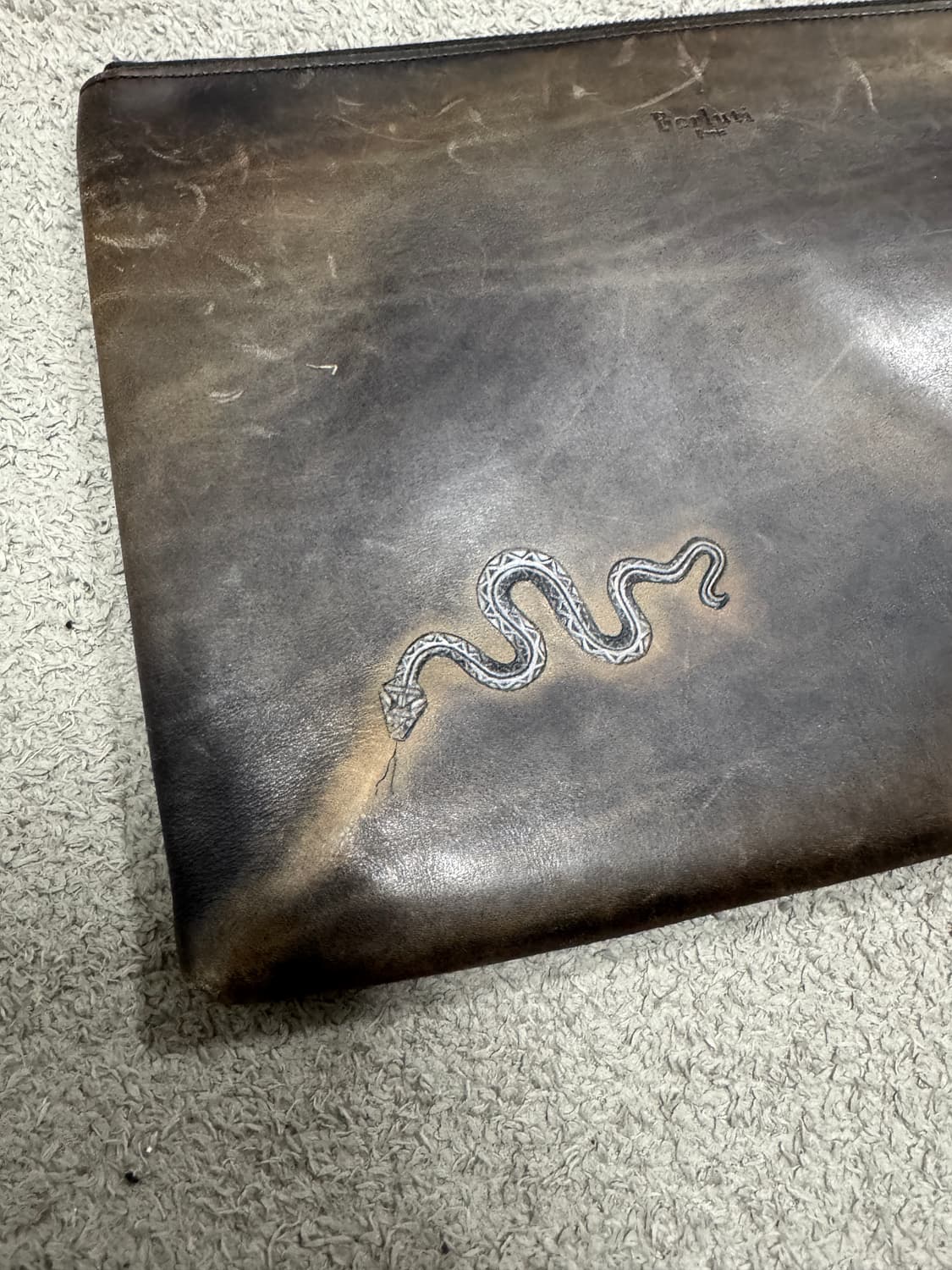 벨루티 스네이크 클러치 상품이미지3