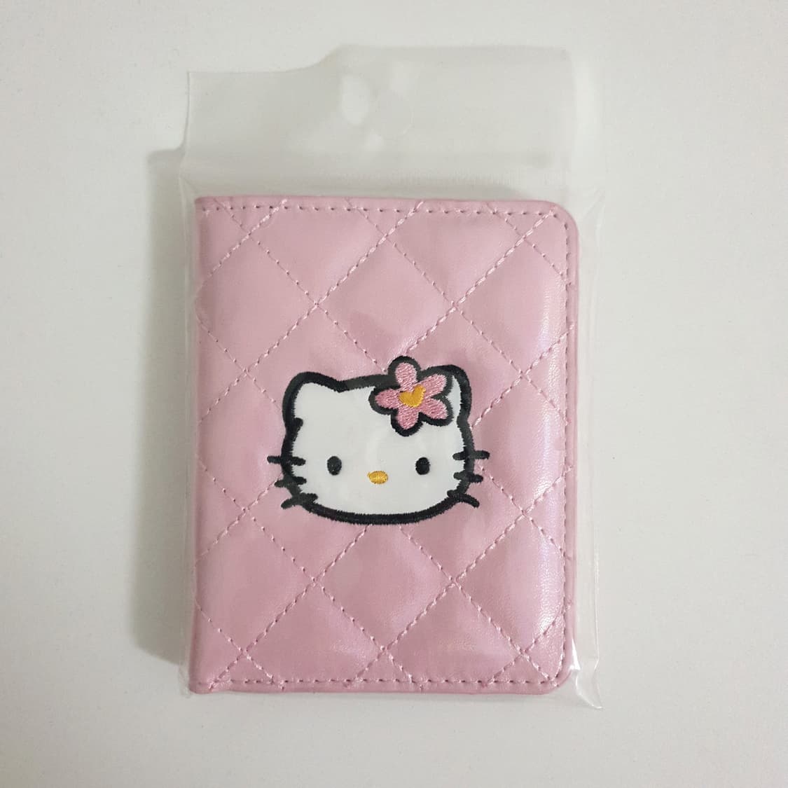 헬로키티 문방구 2단 반지갑 퀼트 핑크 퀼팅 상품이미지1