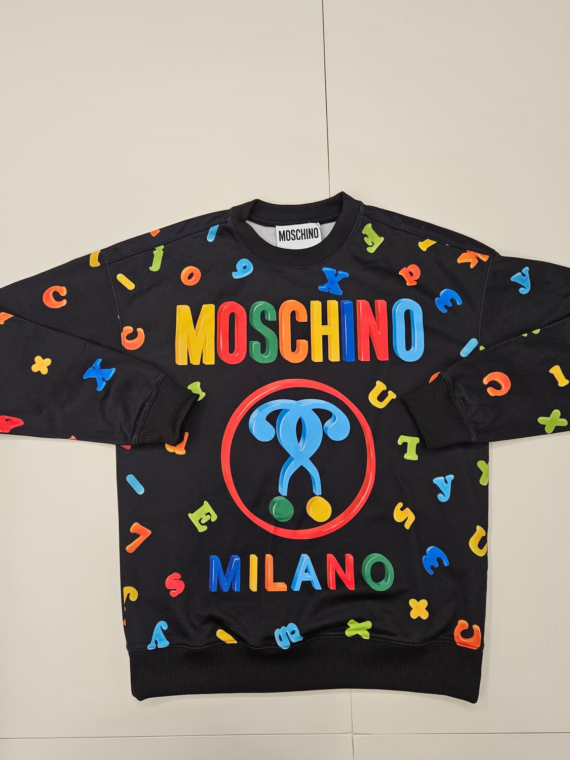 정품 모스키노 멀티로고 맨투맨 44사이즈(오버핏) 상품이미지2