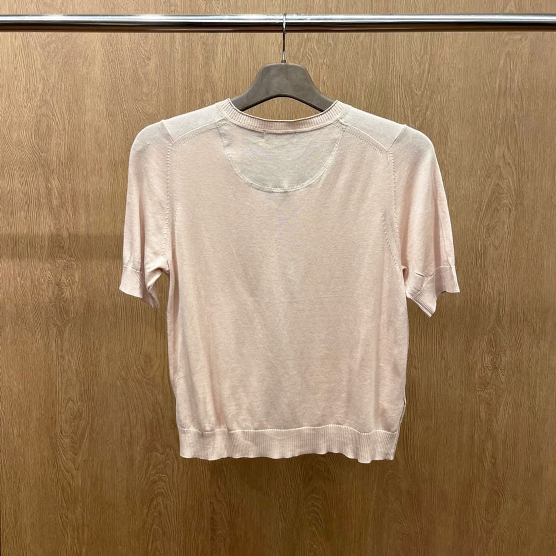 폴스미스 반팔 가디건 라운드넥 버튼 클로징 리브드 커프스 디테일 핑크 상품이미지3