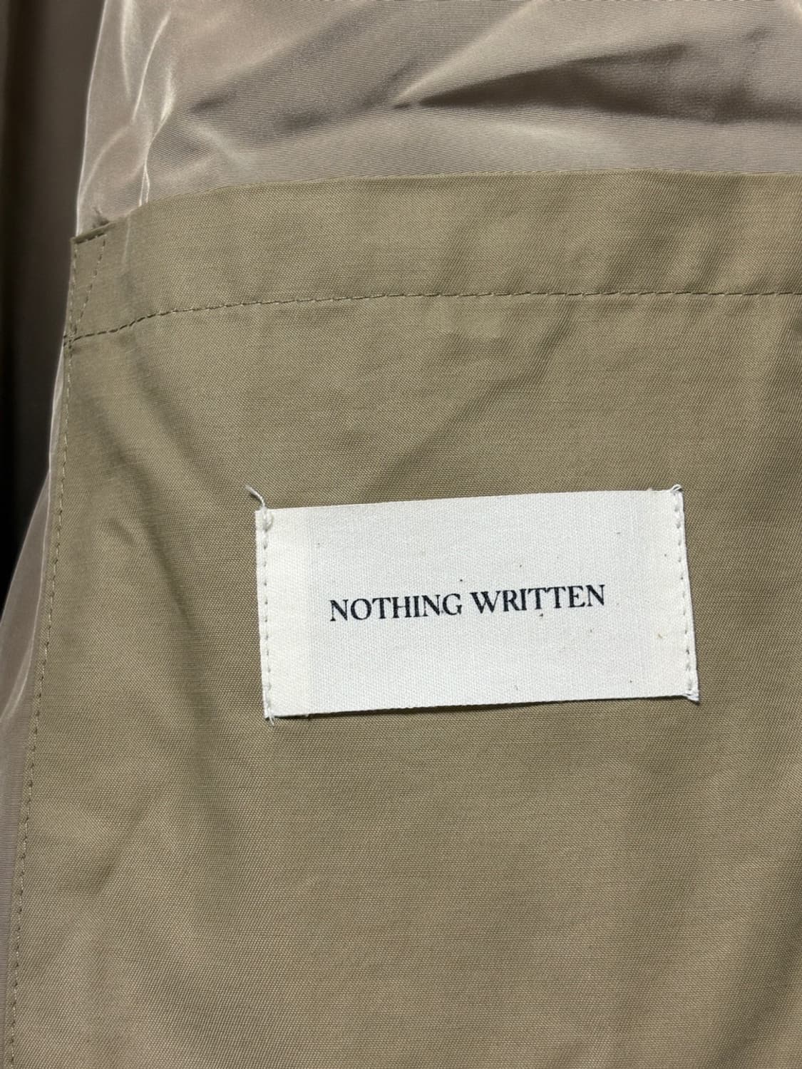 낫띵리튼 페블 크롭 푸퍼 패딩 베이지 상품이미지4