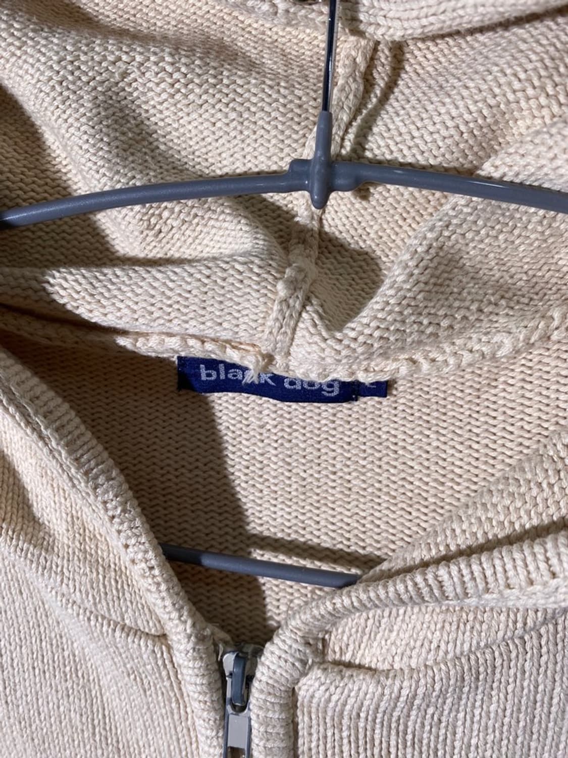 black dog 코튼 니트 후드 집업 상품이미지3