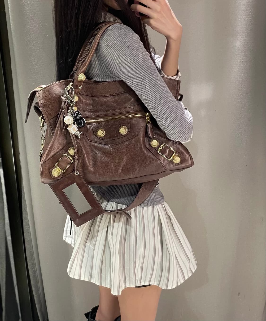 발렌시아가 모터백 상품이미지3