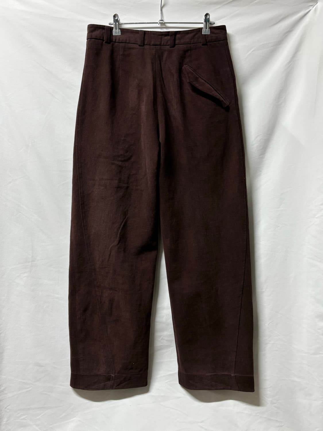 aieul curved trouser brown 48 상품이미지5