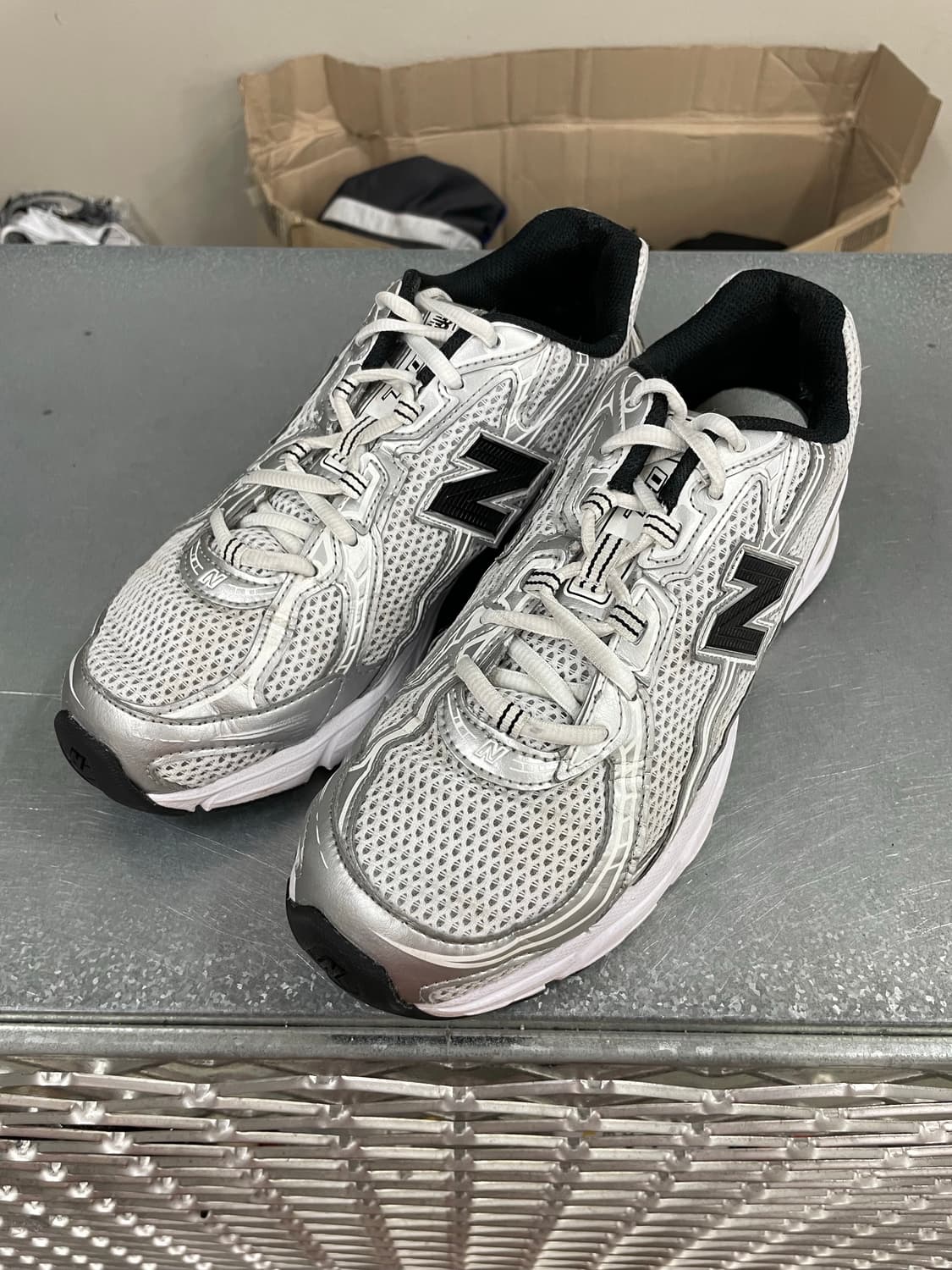 뉴발란스 740 메탈릭 실버 260 상품이미지2