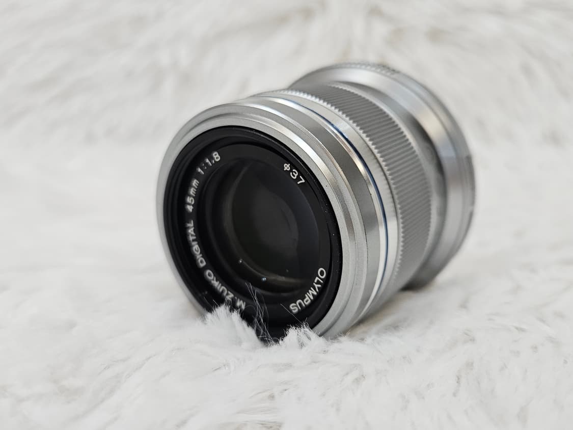 [민트] 올림푸스 M.Zuiko 45mm f1.8 단렌즈 판매 상품이미지7