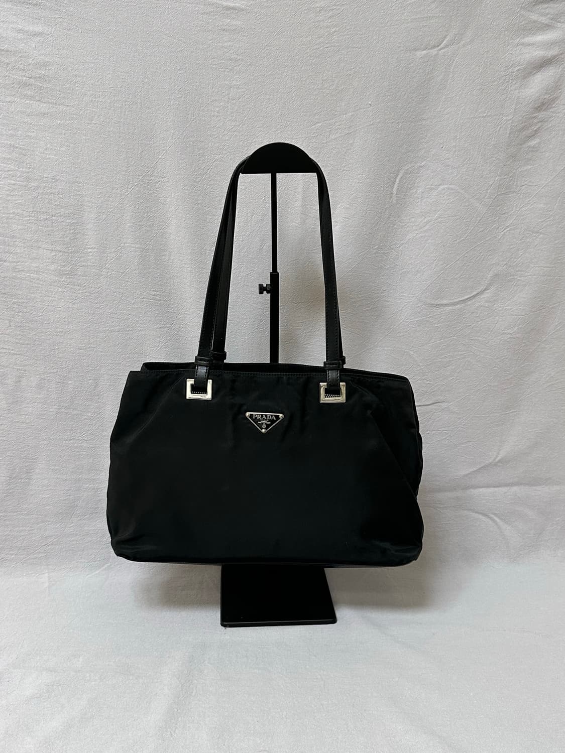 프라다 나일론 포코노 토트백 숄더백 상품이미지1