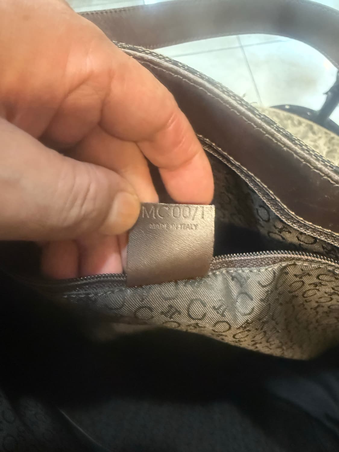 정품 셀린느 C 마카담 캔버스 가죽 토트백 팝니다 상품이미지7