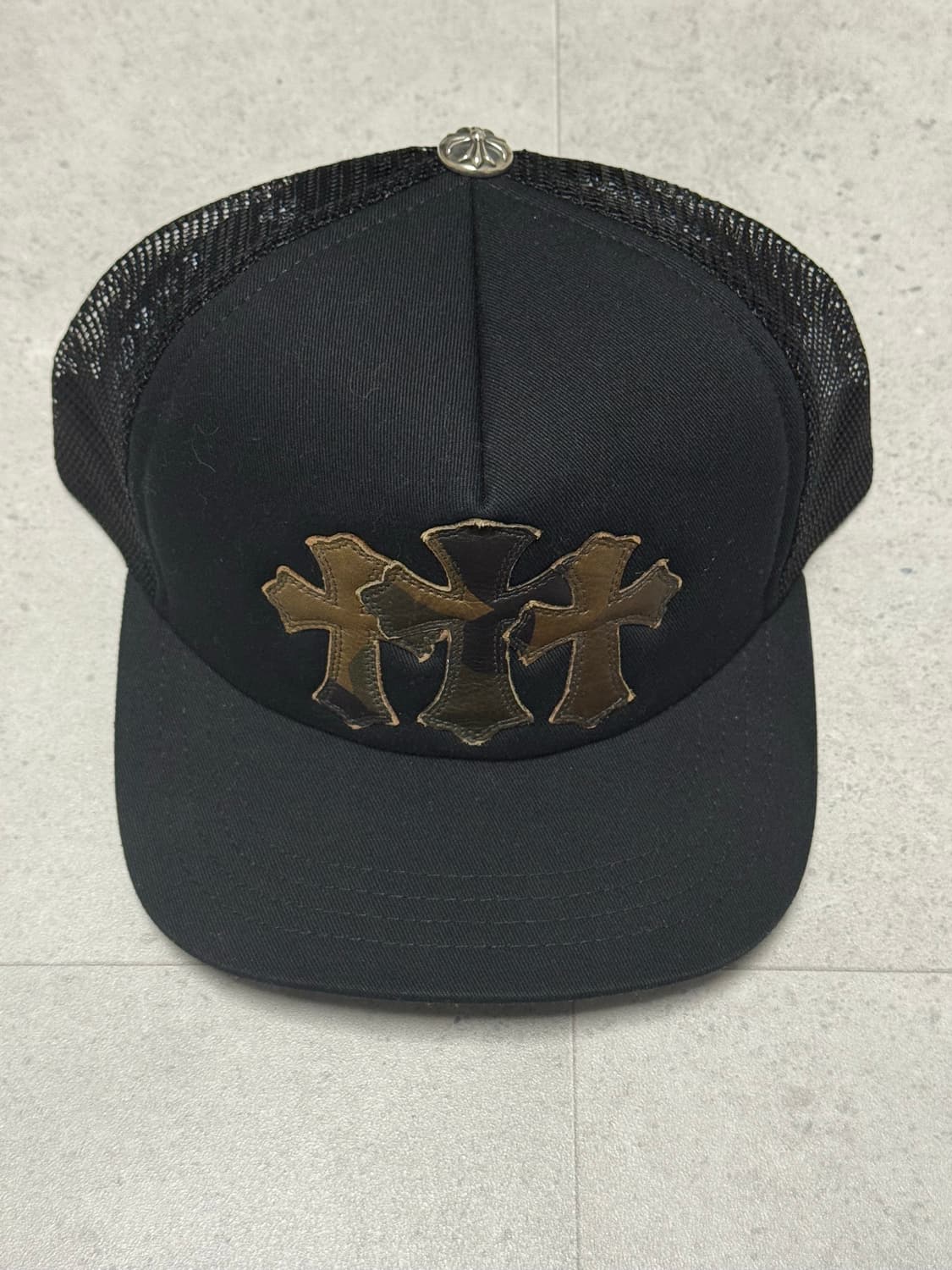 [os] 크롬하츠 세메터리 레더패치 카모 매쉬캡 블랙 상품이미지1