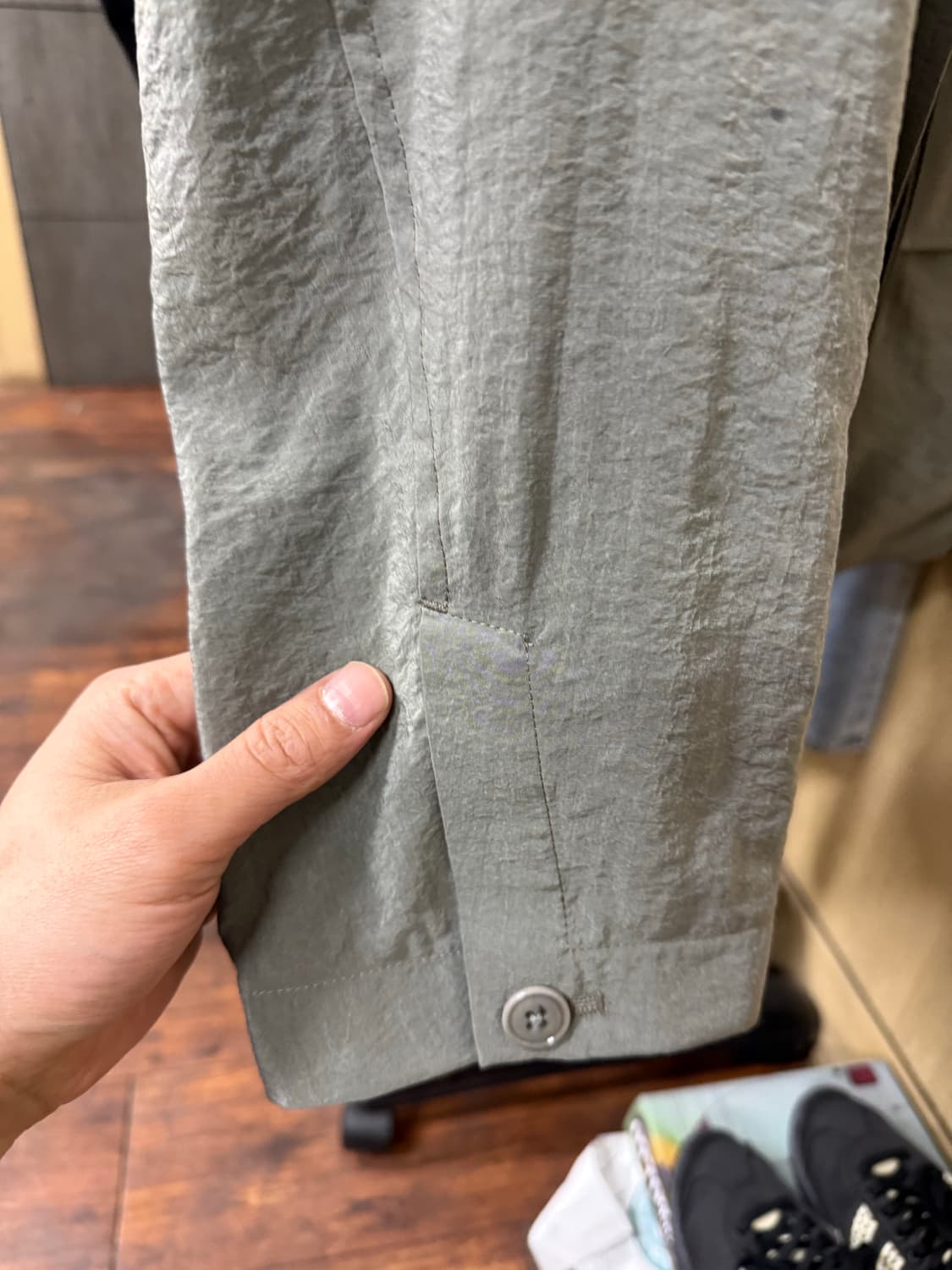 [46]르메르 24ss 드라이실크 4포켓 오버셔츠자켓 애쉬그레이 상품이미지4