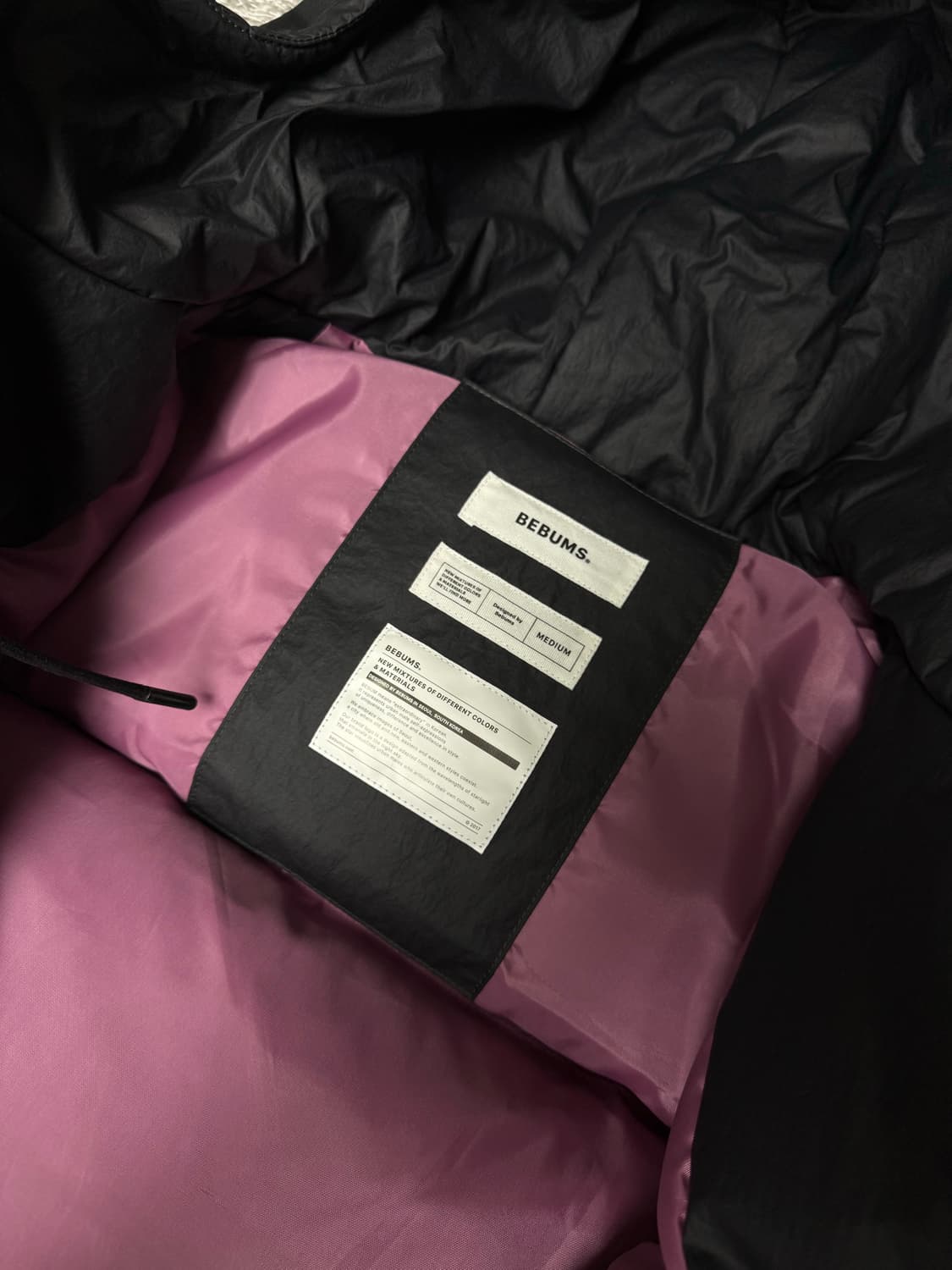 비범스 페이퍼 왁스 코팅 다운 점퍼 상품이미지3