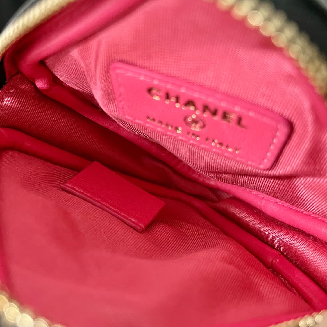 [S급/정품] 샤넬 다이아몬드 체인 미니 블랙 크로스백 가방 AP1926 상품이미지8