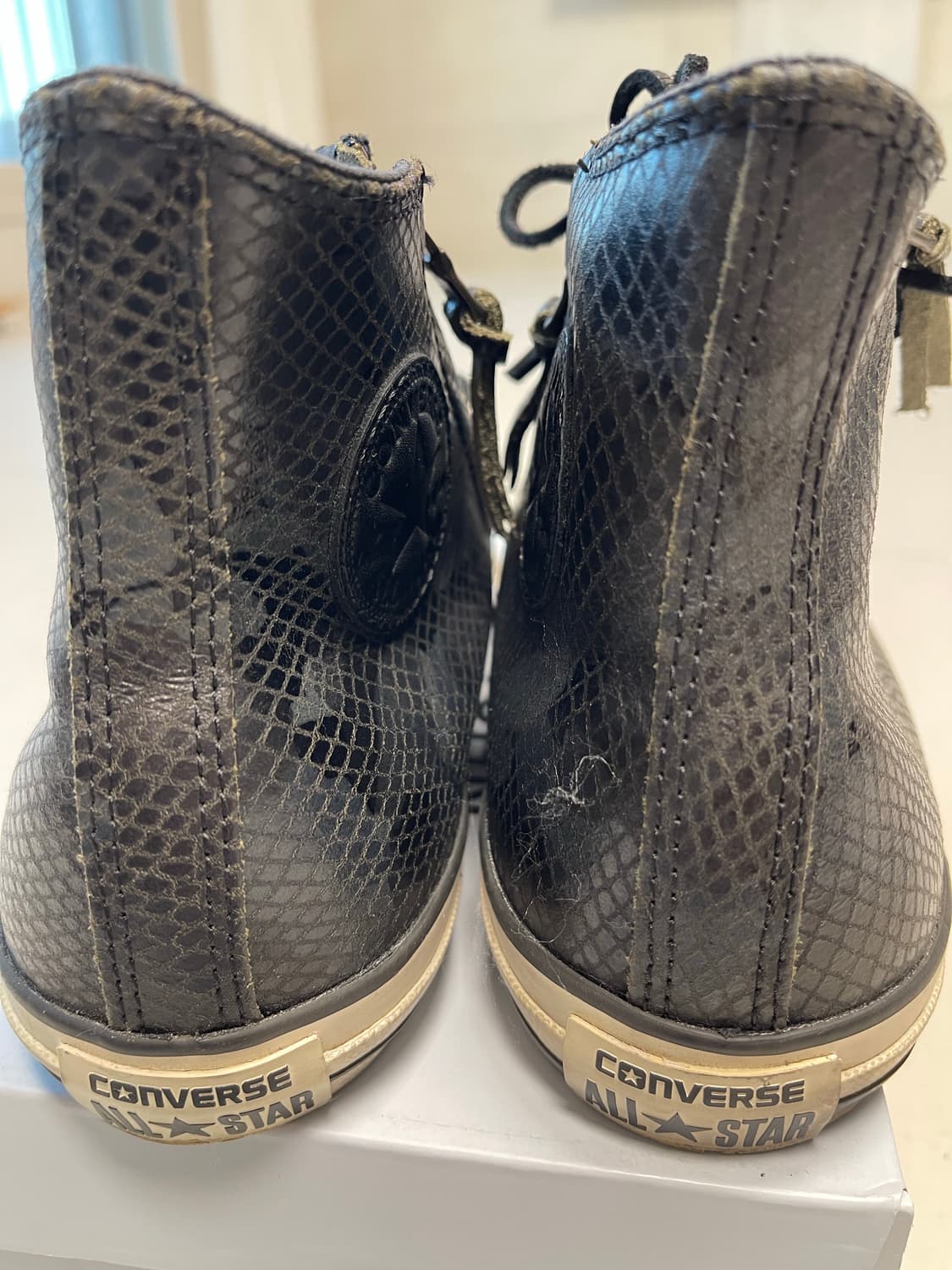 존 바바토스 x 컨버스 더블 집업 파이톤 패턴 스니커즈270 상품이미지5