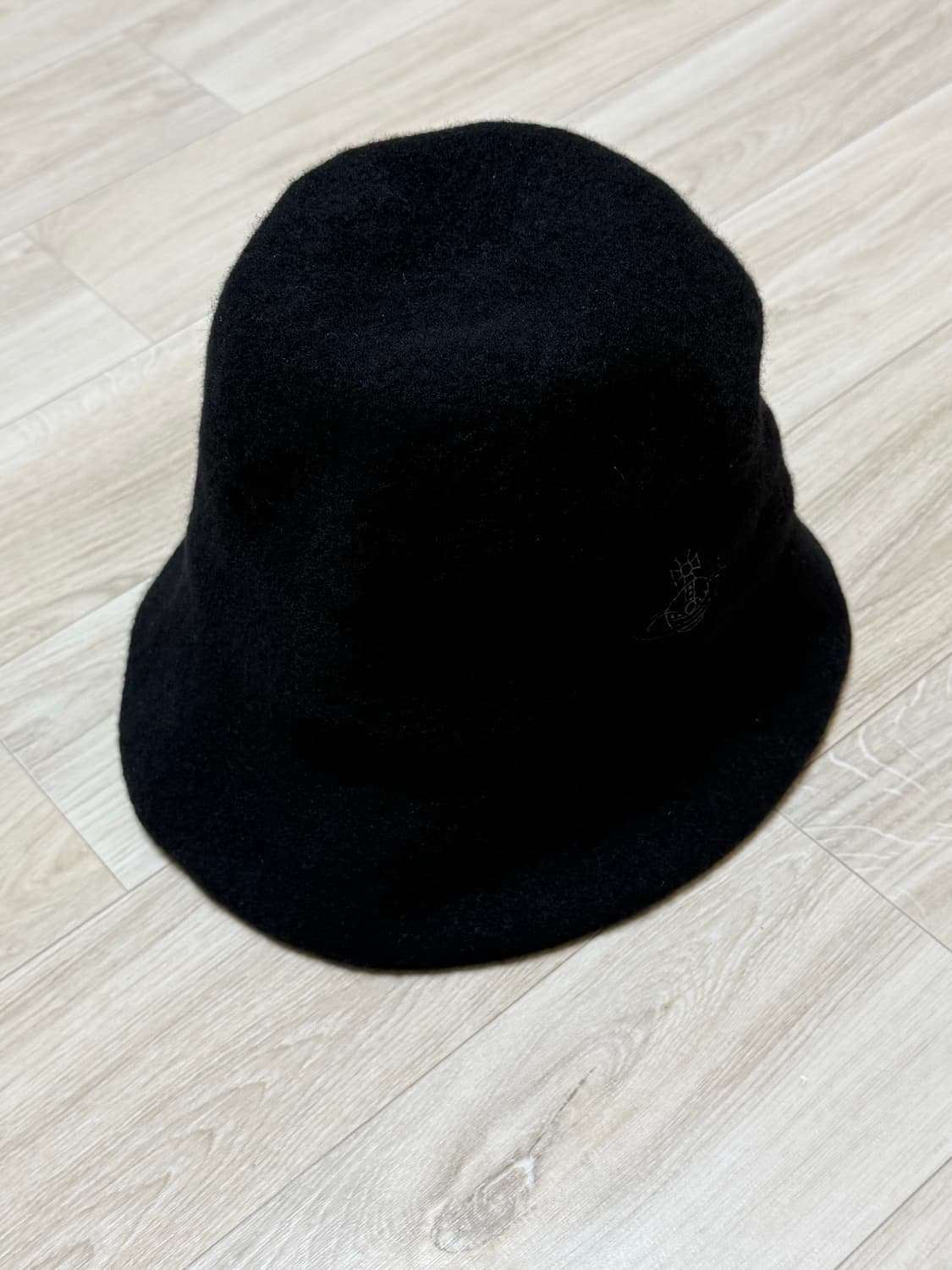 비비안웨스트우드 버킷햇 상품이미지1