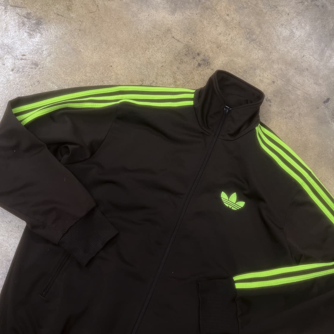 아디다스 초코나무숲 브라운 형광 구파 져지 트랙탑 100 상품이미지1