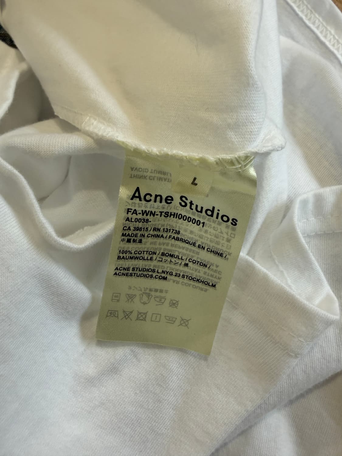 아크네 스튜디오 페이스 로고 반팔 티셔츠 상품이미지6