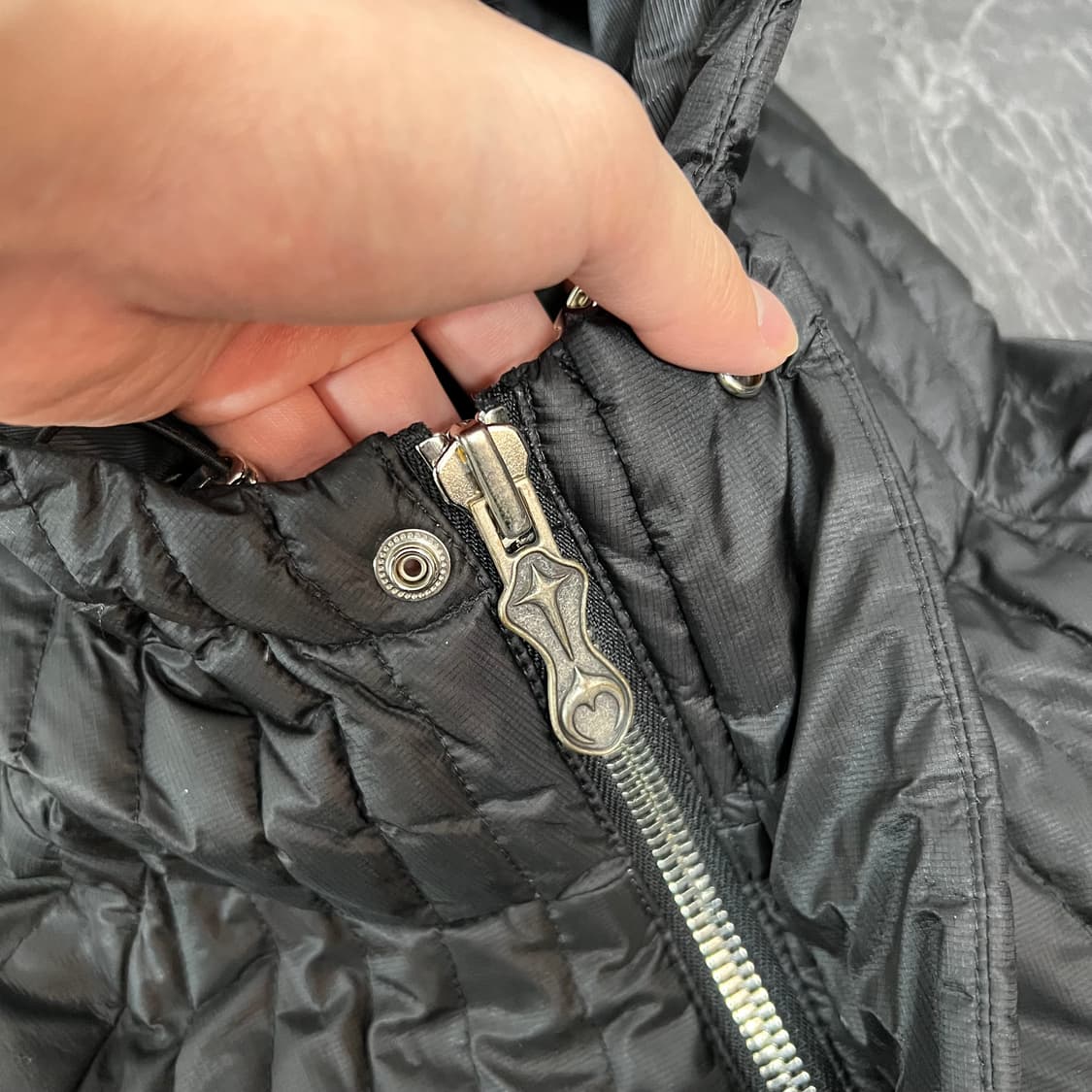 떠그클럽 케이브 다운 패딩자켓 블랙 2 상품이미지4