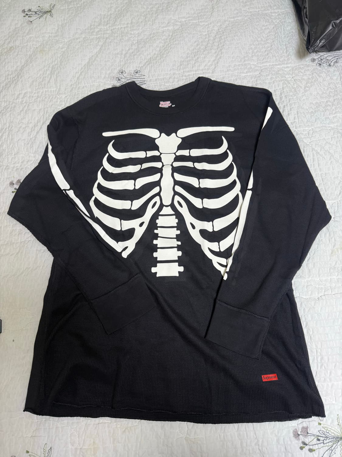 슈프림 헤인즈 롱슬리브 새상품 상품이미지1