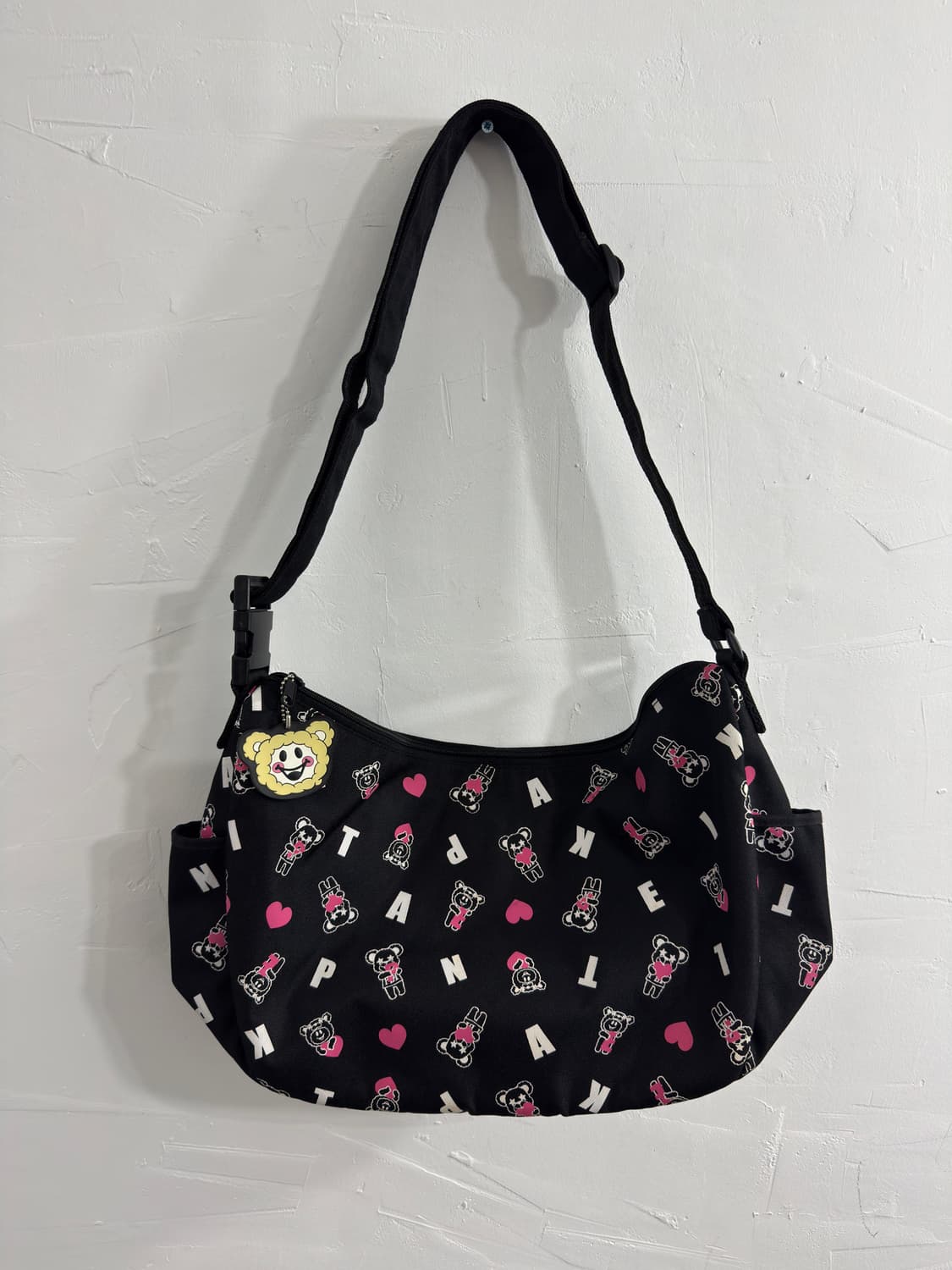 Pinklatte printing crossbag 상품이미지2