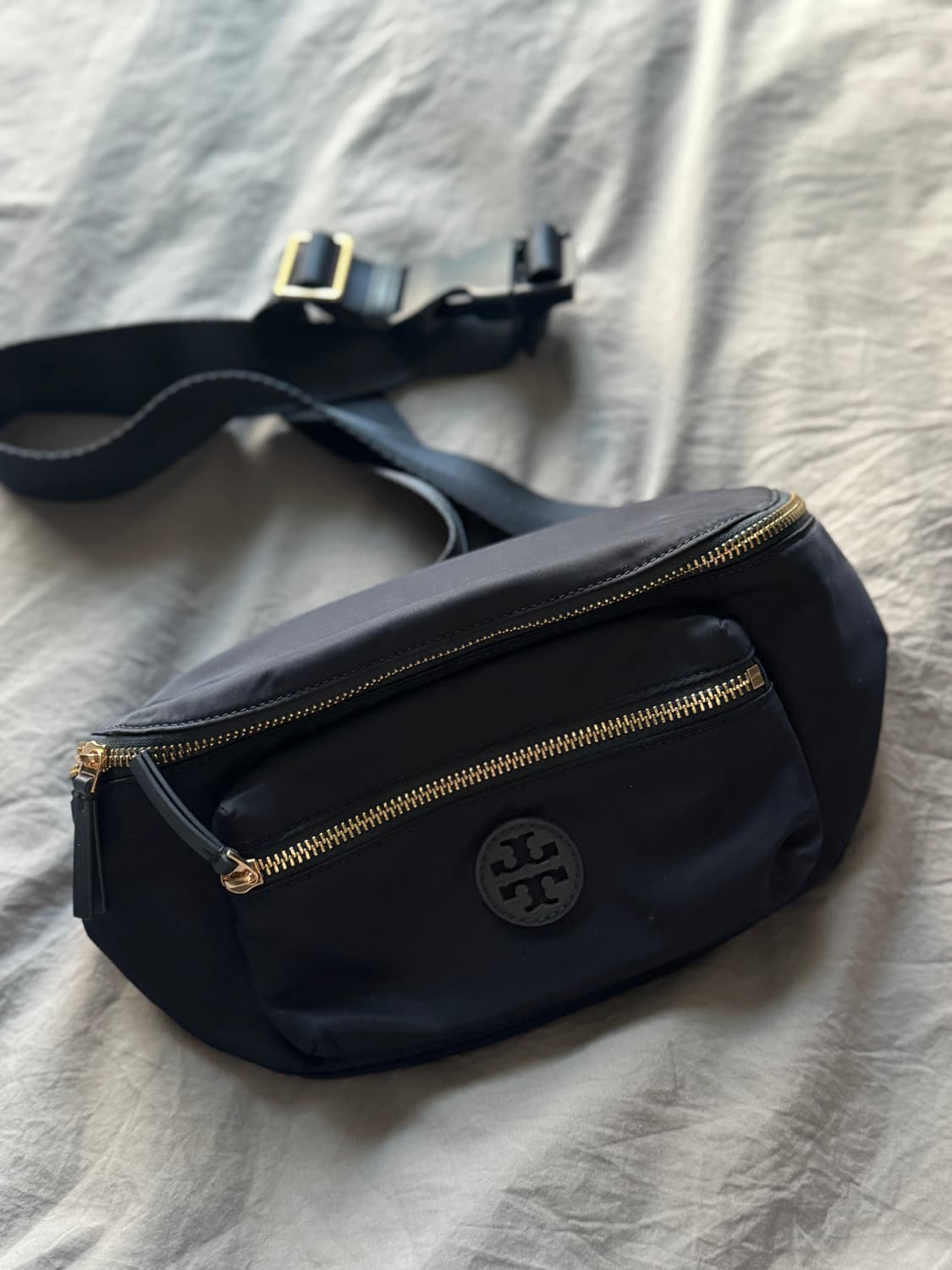 토리버치 나일론 벨트백 네이비 상품이미지2