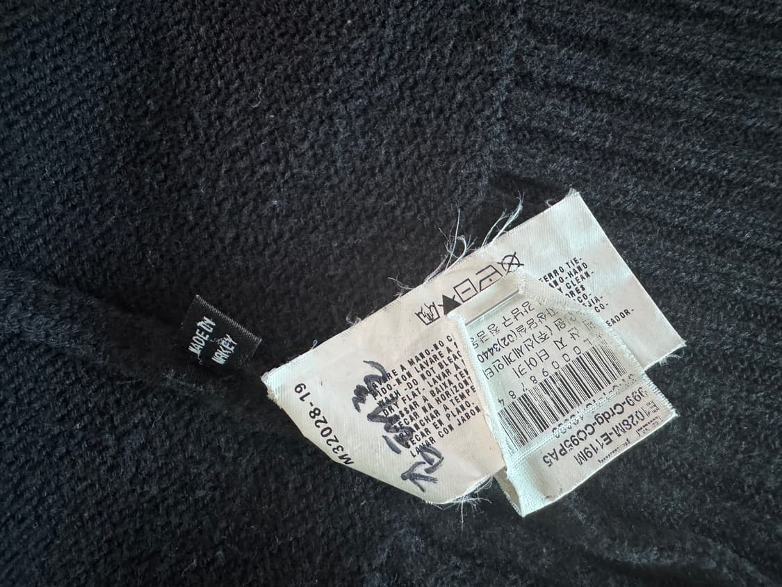 엠포리오 아르마니 비대칭 니트집업 상품이미지9