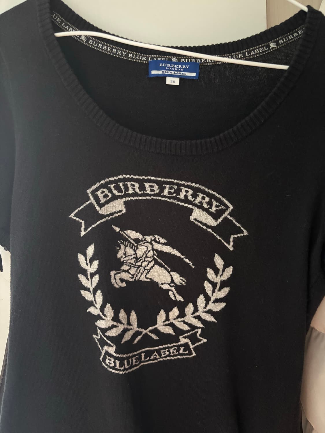 버버리 반팔 니트 블랙 상품이미지3